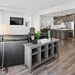 Beach Block Modern Penthouse 4Br 2Br Ocean Views